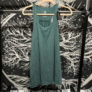 Green tank top, New